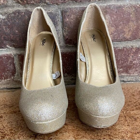 MOSSIMO Glitzy Gold Glitter 5" platform heels - Picture 3 of 8
